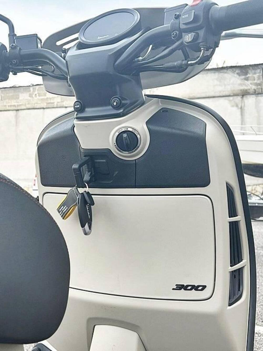 Vespa GTV 300 Hpe (2023 - 25) (9)