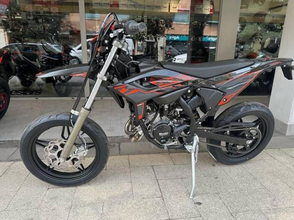 Betamotor RR 50 Motard (2021 - 26) (2)