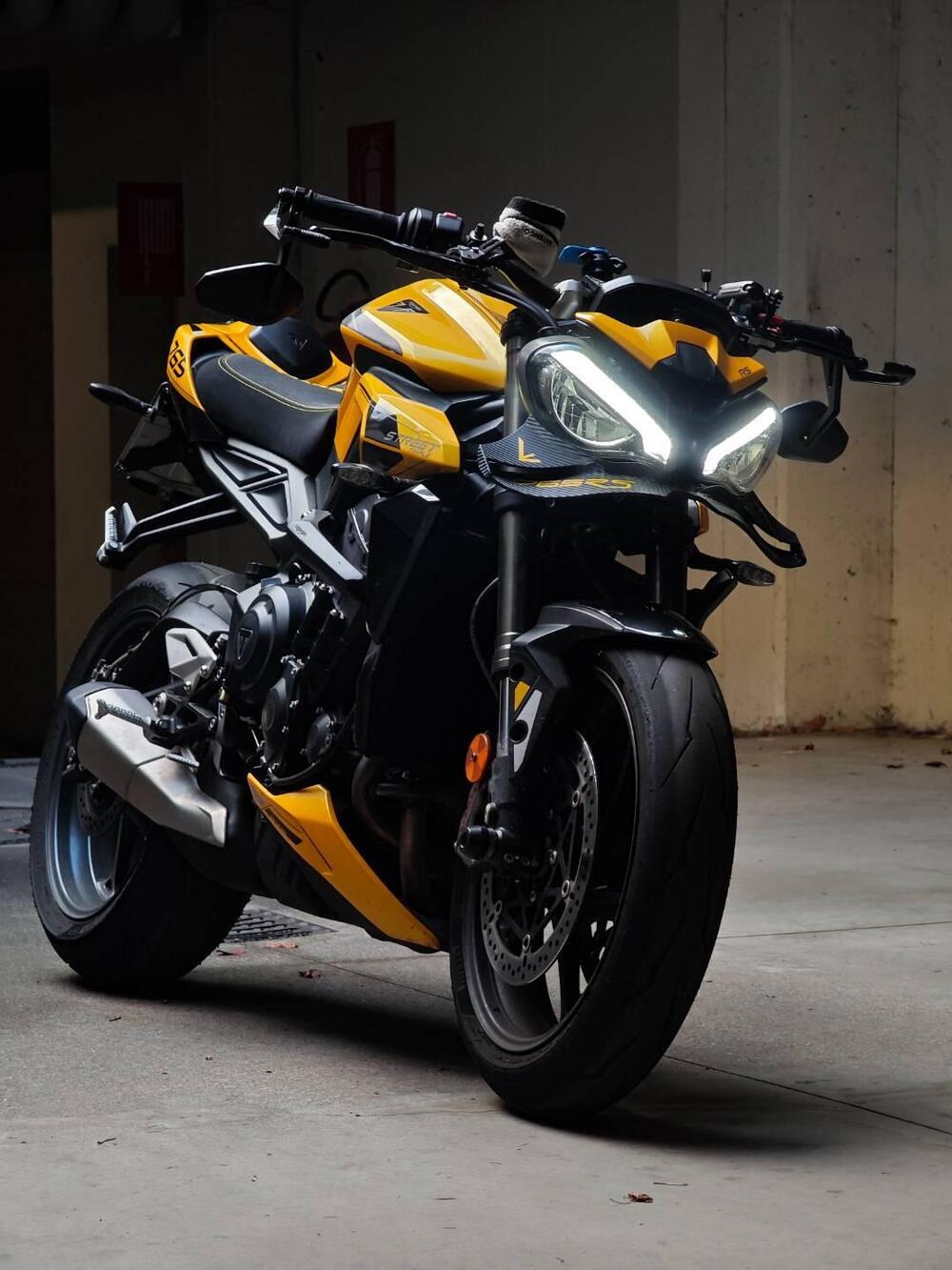 Triumph Street Triple 765 RS (2023 - 26)