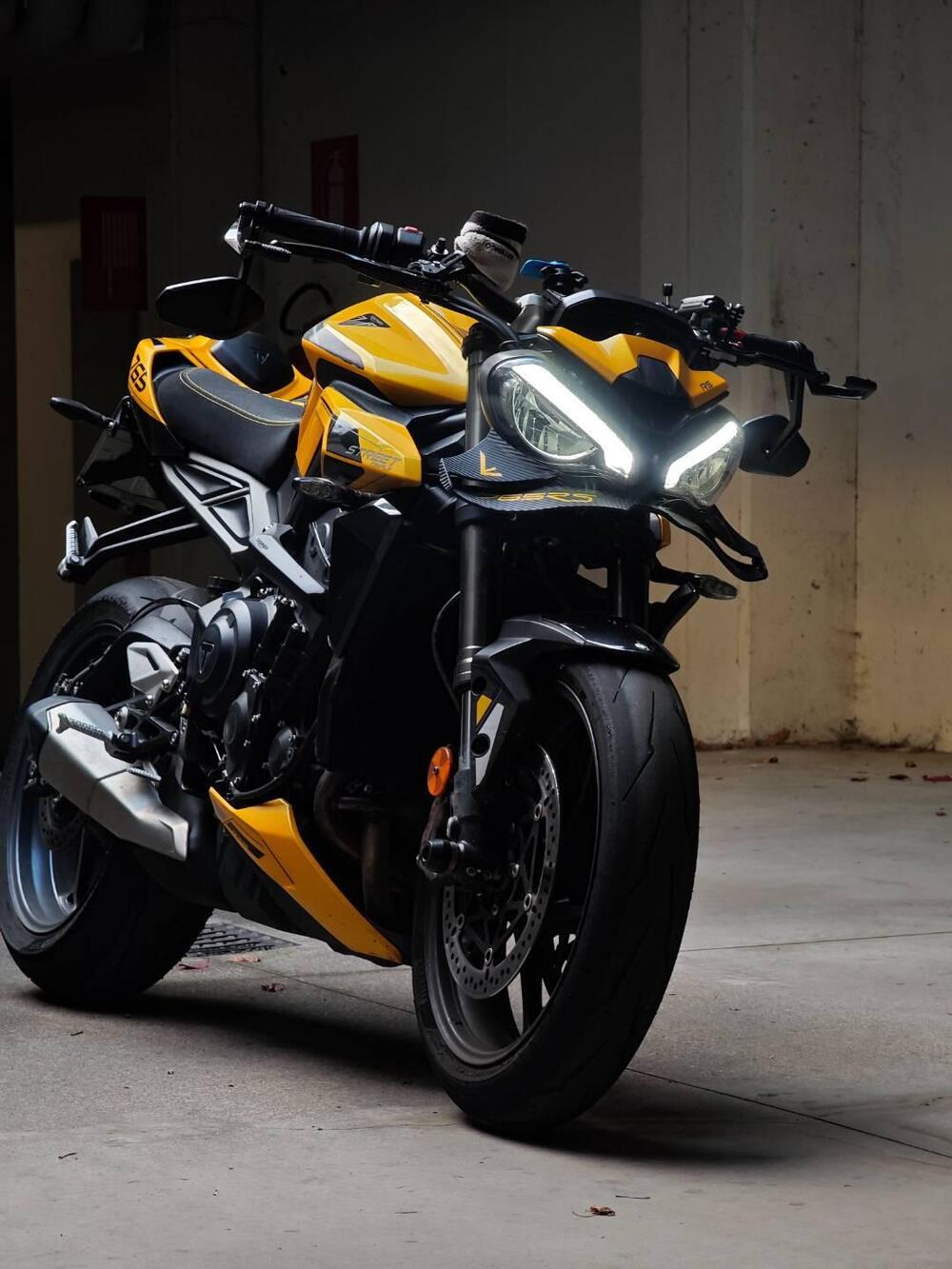 Triumph Street Triple 765 RS (2023 - 26) (5)