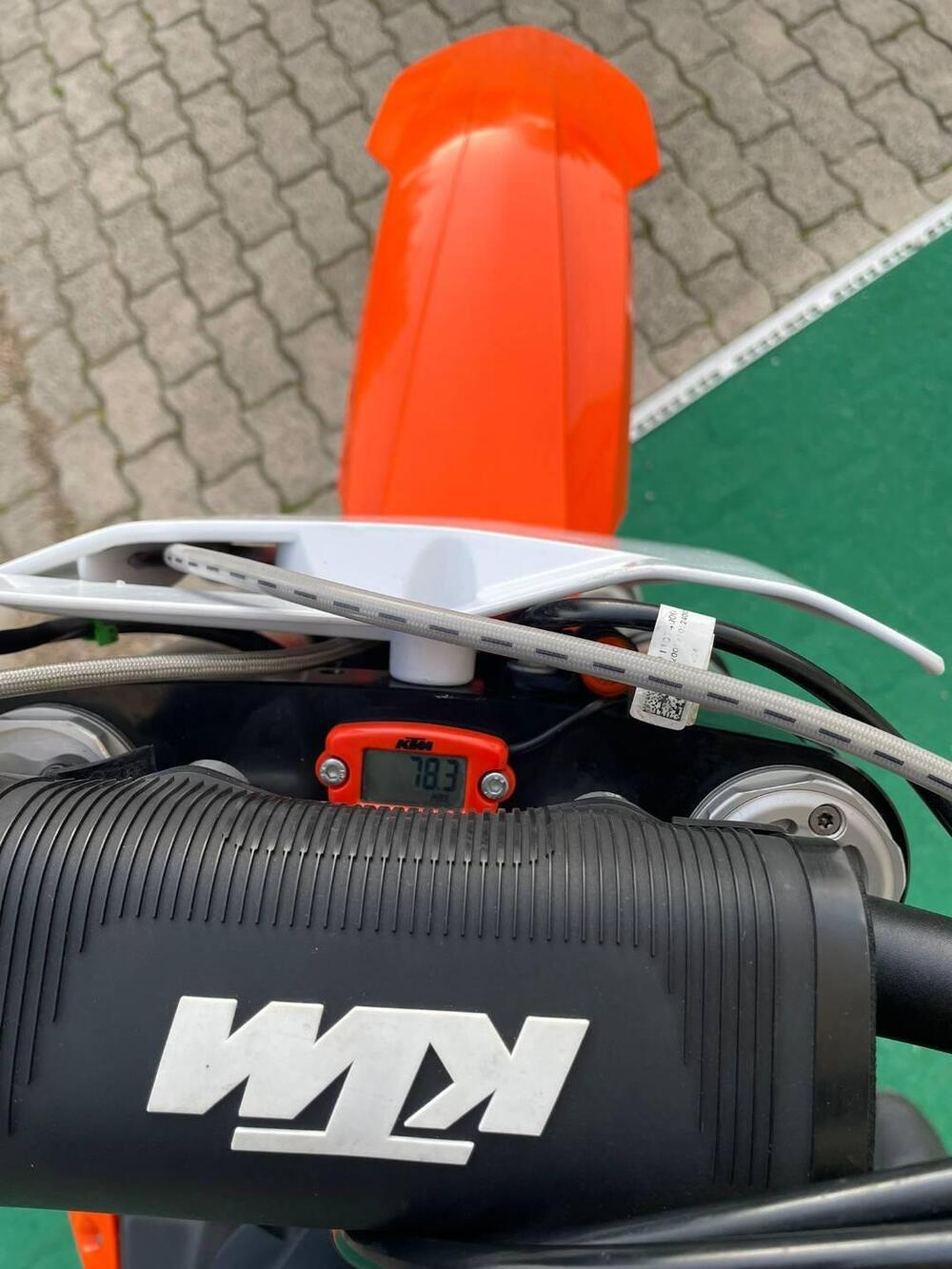 KTM 250 SX-F (2022) (4)