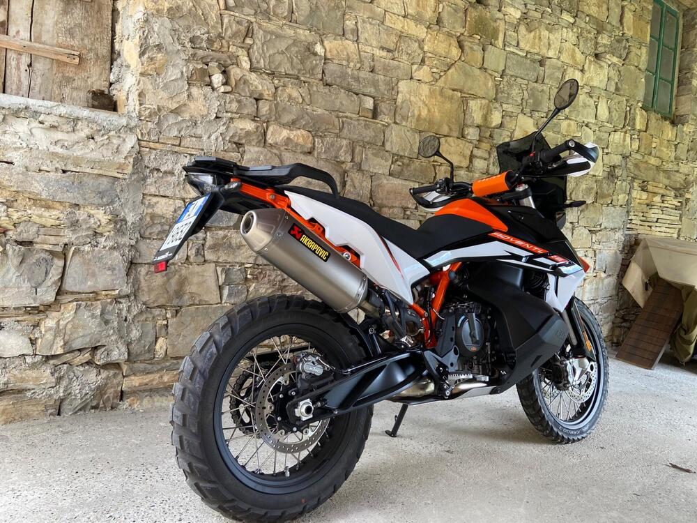 KTM 890 Adventure R (2022) (2)