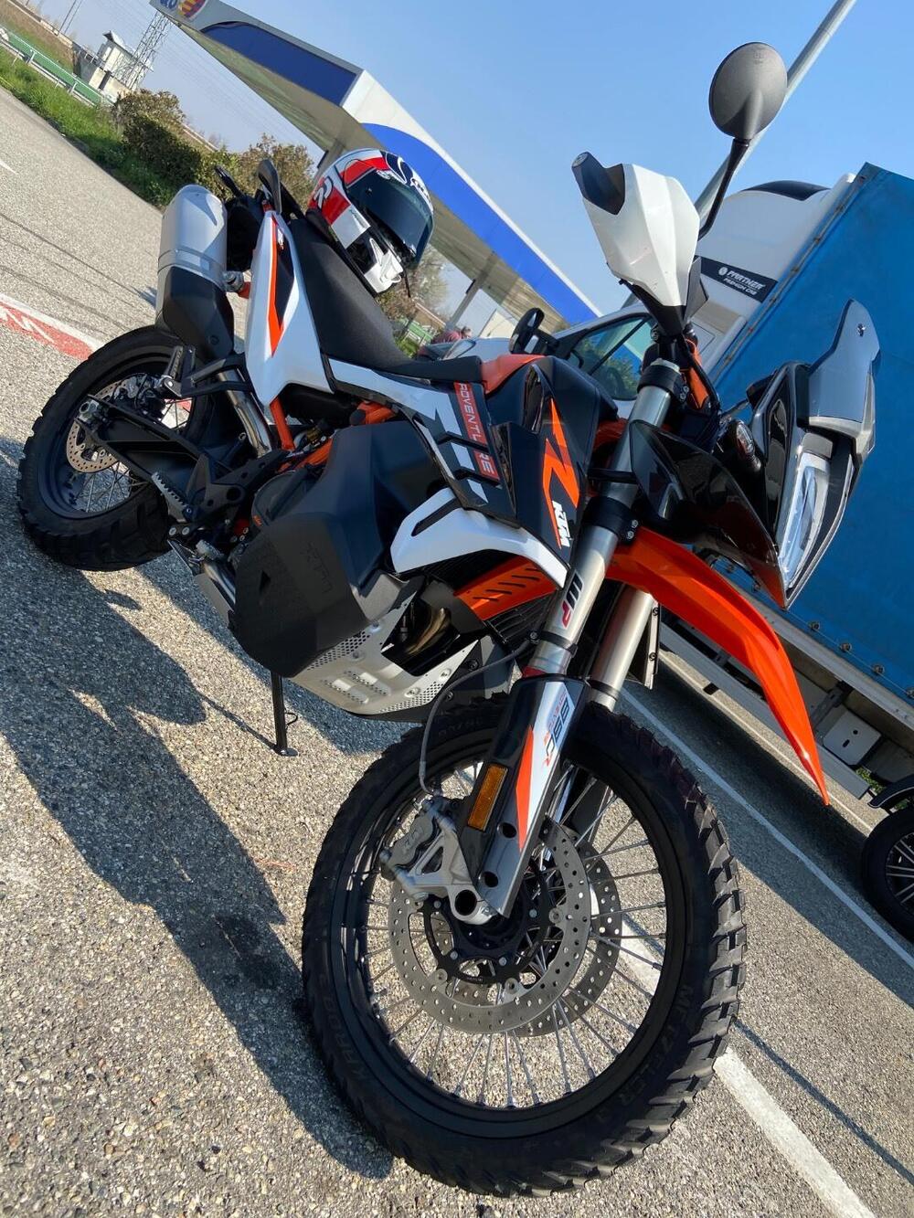 KTM 890 Adventure R (2022) (9)