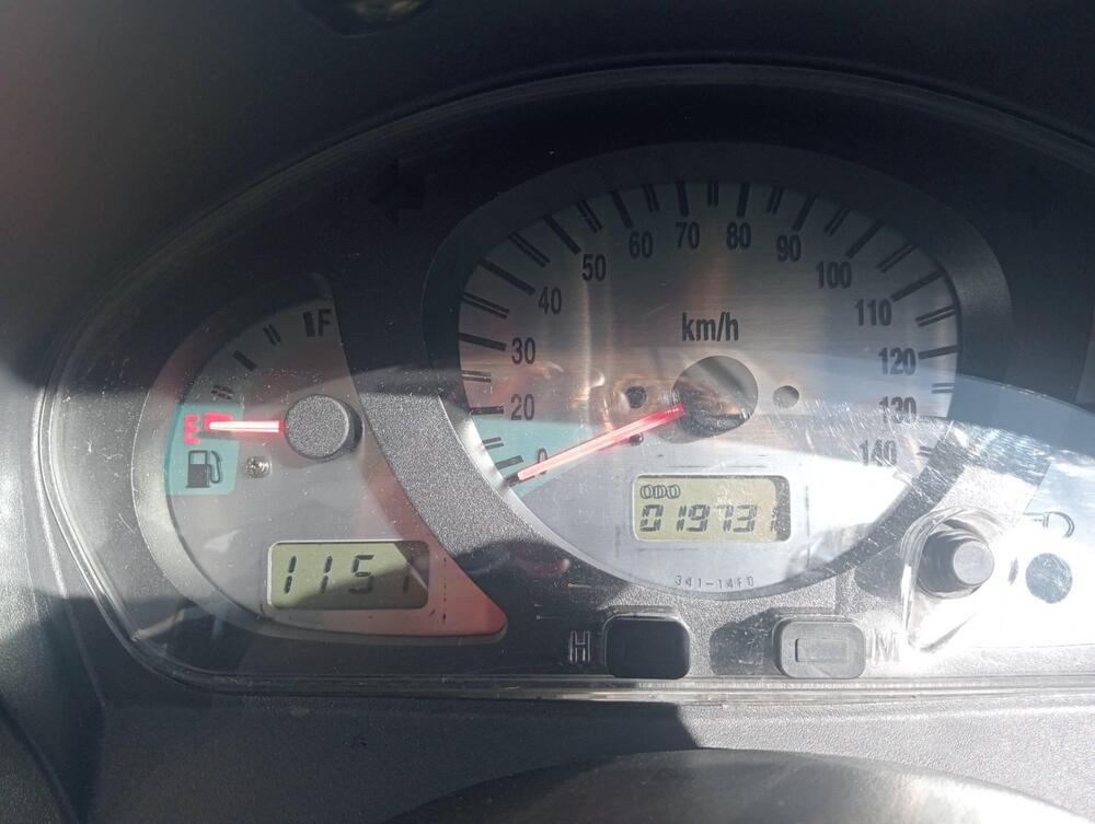 Suzuki Burgman AN 250 (1998 - 01) (10)