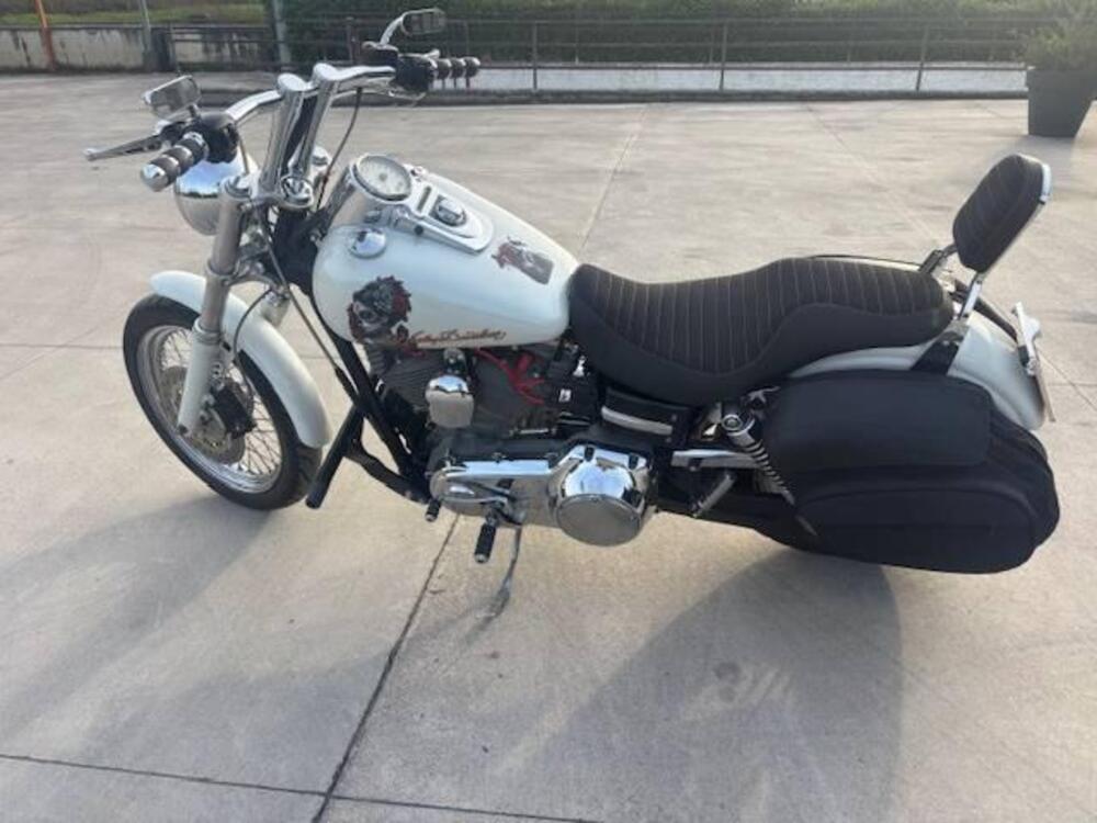 Harley-Davidson 1584 Super Glide Custom (2007) - FXDC (2)