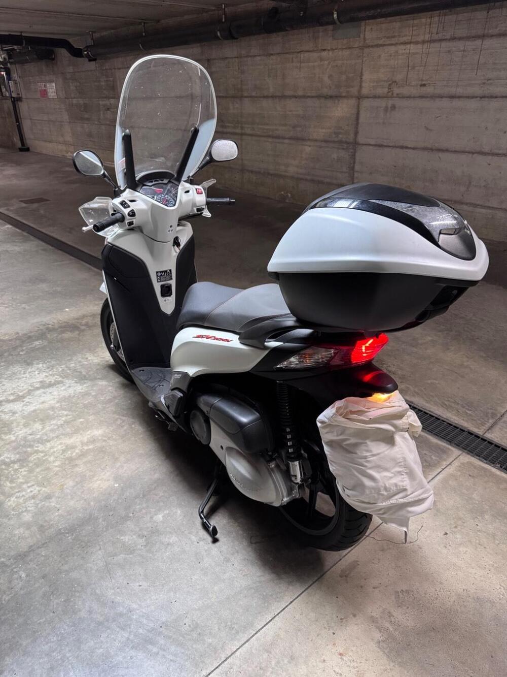 Honda SH 300 i (2011 - 14) (3)