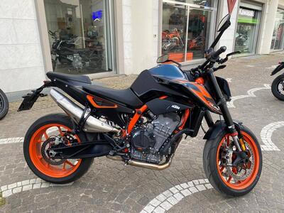 KTM 890 Duke R (2022 - 23) usata