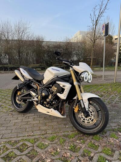 Triumph Street Triple R (2009 - 12) usata