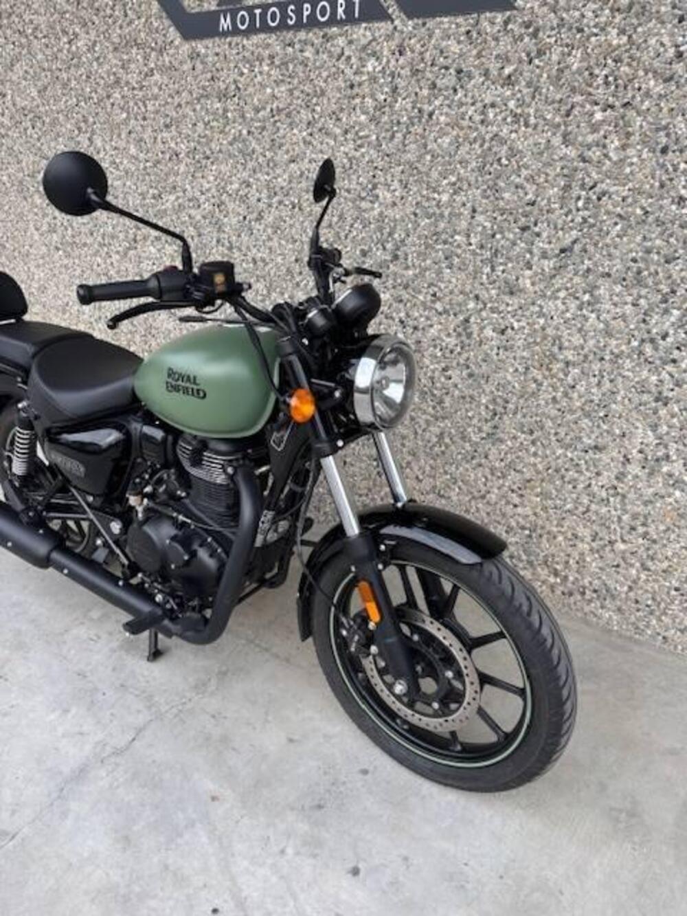 Royal Enfield Meteor 350 (2021 - 26) (8)