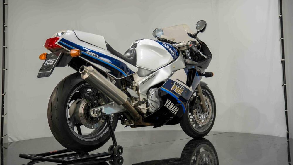 Yamaha FZR 1000 Exup (1989 - 90) (7)