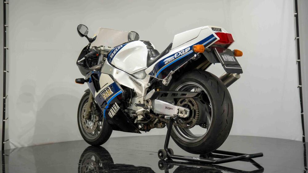 Yamaha FZR 1000 Exup (1989 - 90) (9)