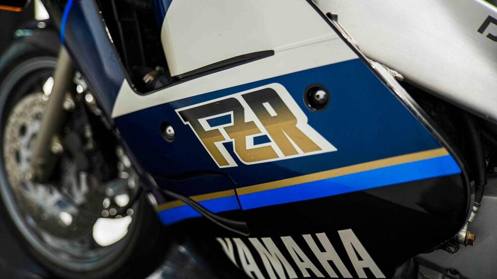 Yamaha FZR 1000 Exup (1989 - 90) (15)