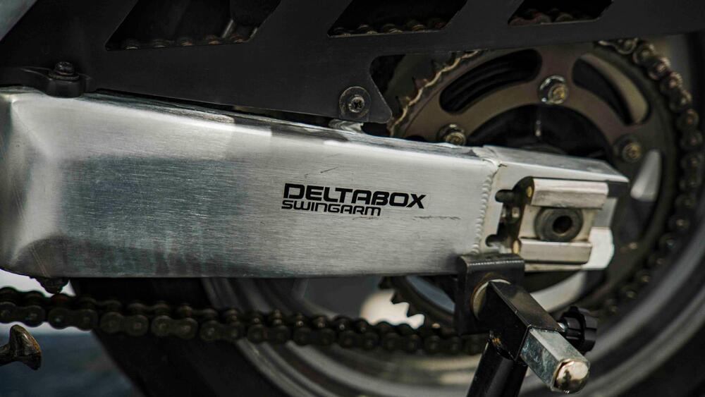 Yamaha FZR 1000 Exup (1989 - 90) (16)