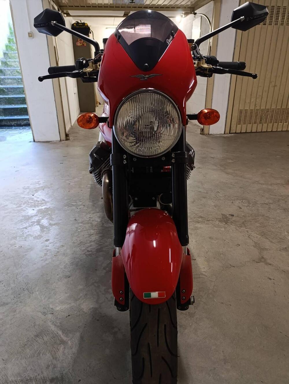 Moto Guzzi V11 Sport Naked (2002 - 05) (3)