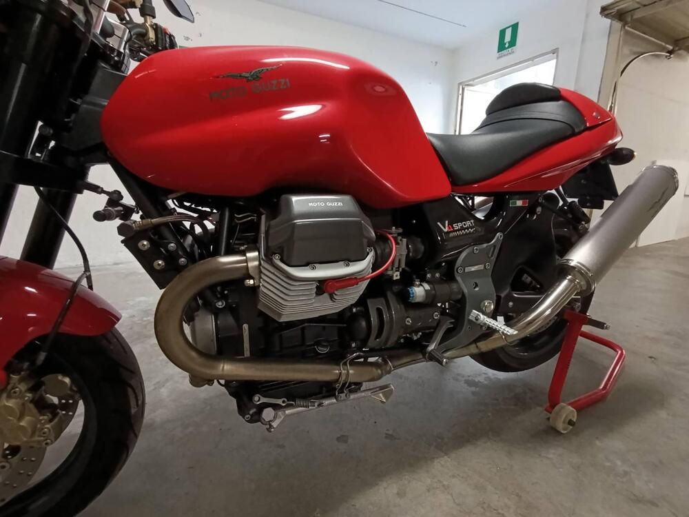 Moto Guzzi V11 Sport Naked (2002 - 05) (4)