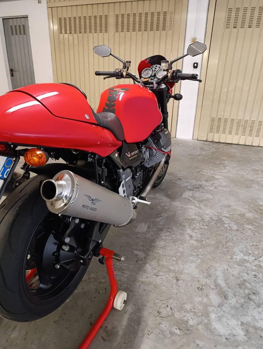 Moto Guzzi V11 Sport Naked (2002 - 05) (10)