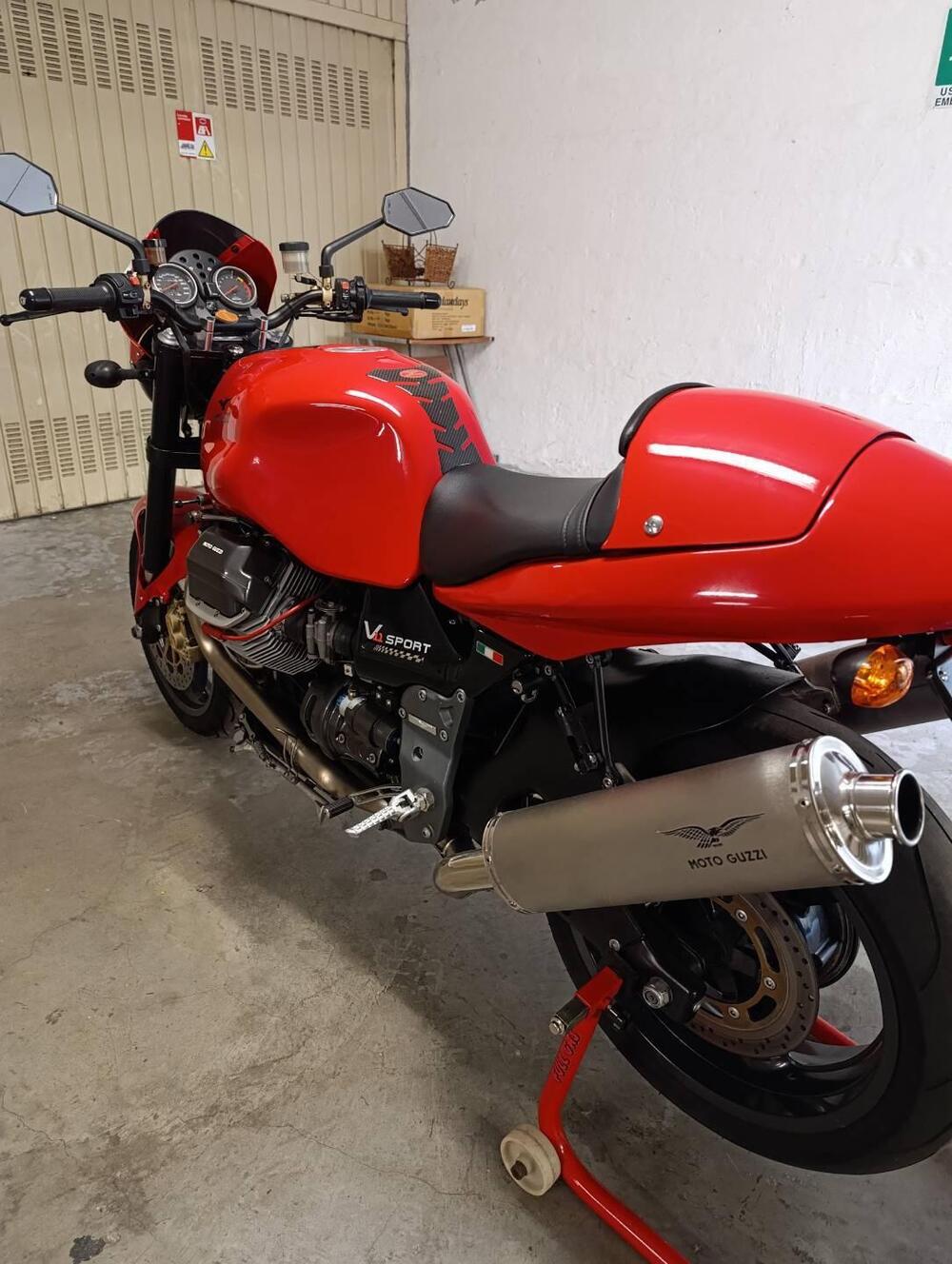 Moto Guzzi V11 Sport Naked (2002 - 05) (11)