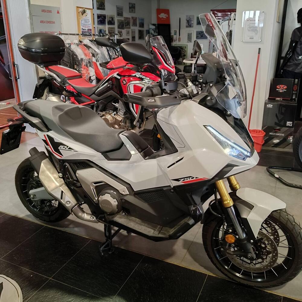 Honda X-ADV 750 Adventure (2025 - 26) (2)