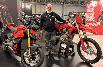 Ducati a Motodays 2026, tra lusso estremo e voglia di fango [VIDEO]