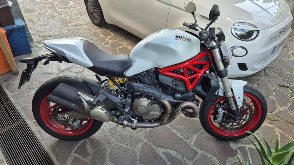 Ducati Monster 821 ABS (2014 - 17) (4)