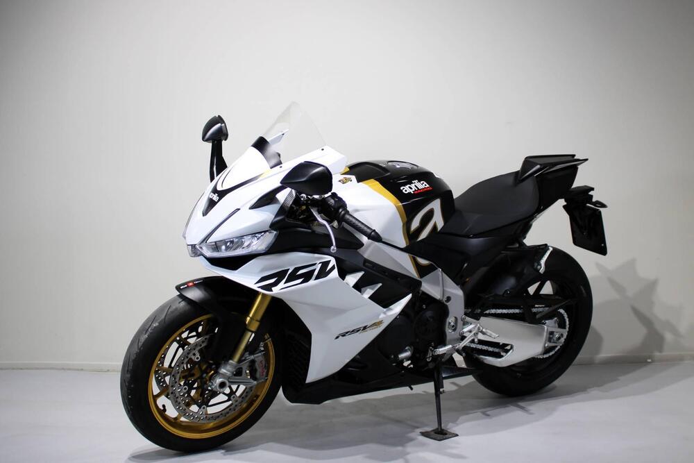 Aprilia RSV4 1100 Factory (2021 - 24) (3)