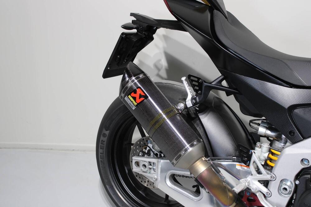 Aprilia RSV4 1100 Factory (2021 - 24) (7)