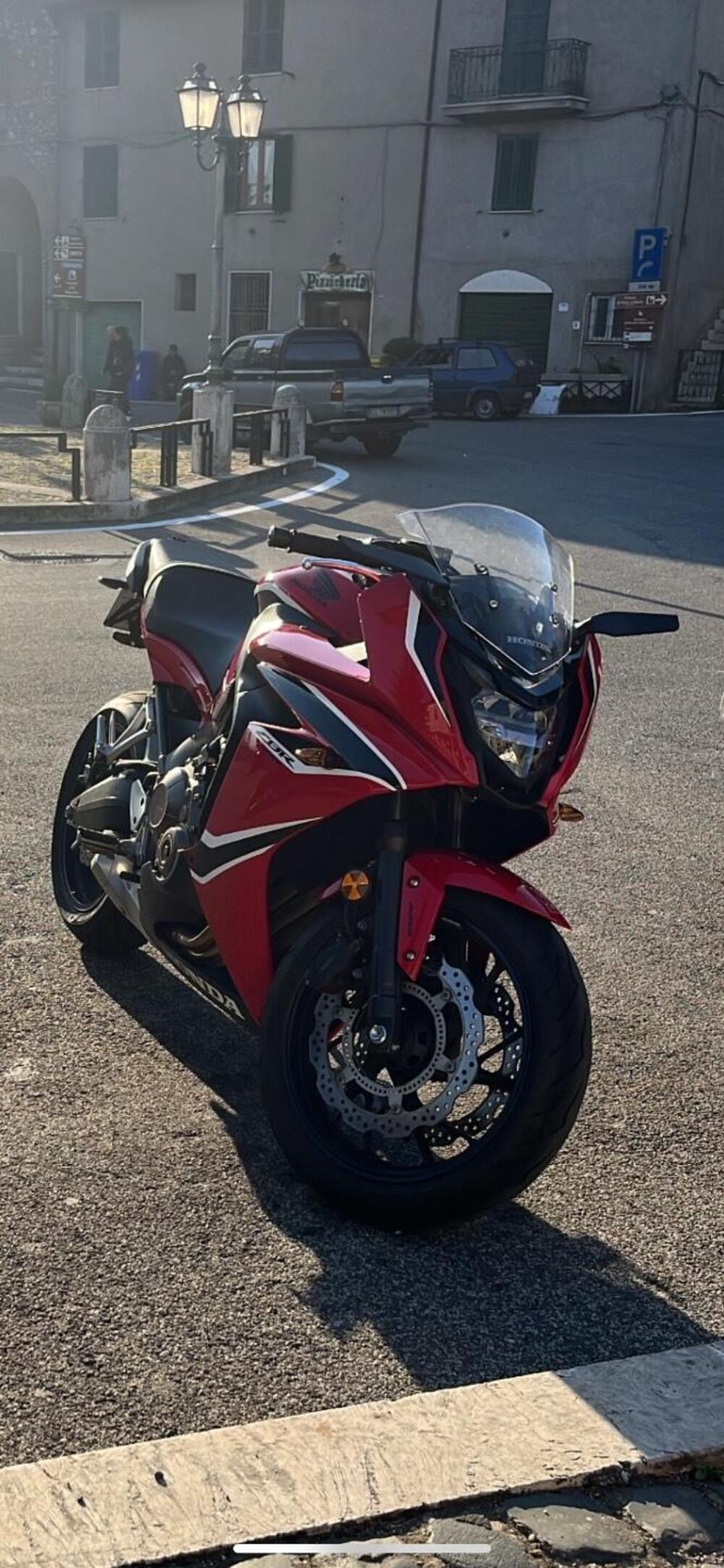 Honda CBR 650 F (2017 - 18)