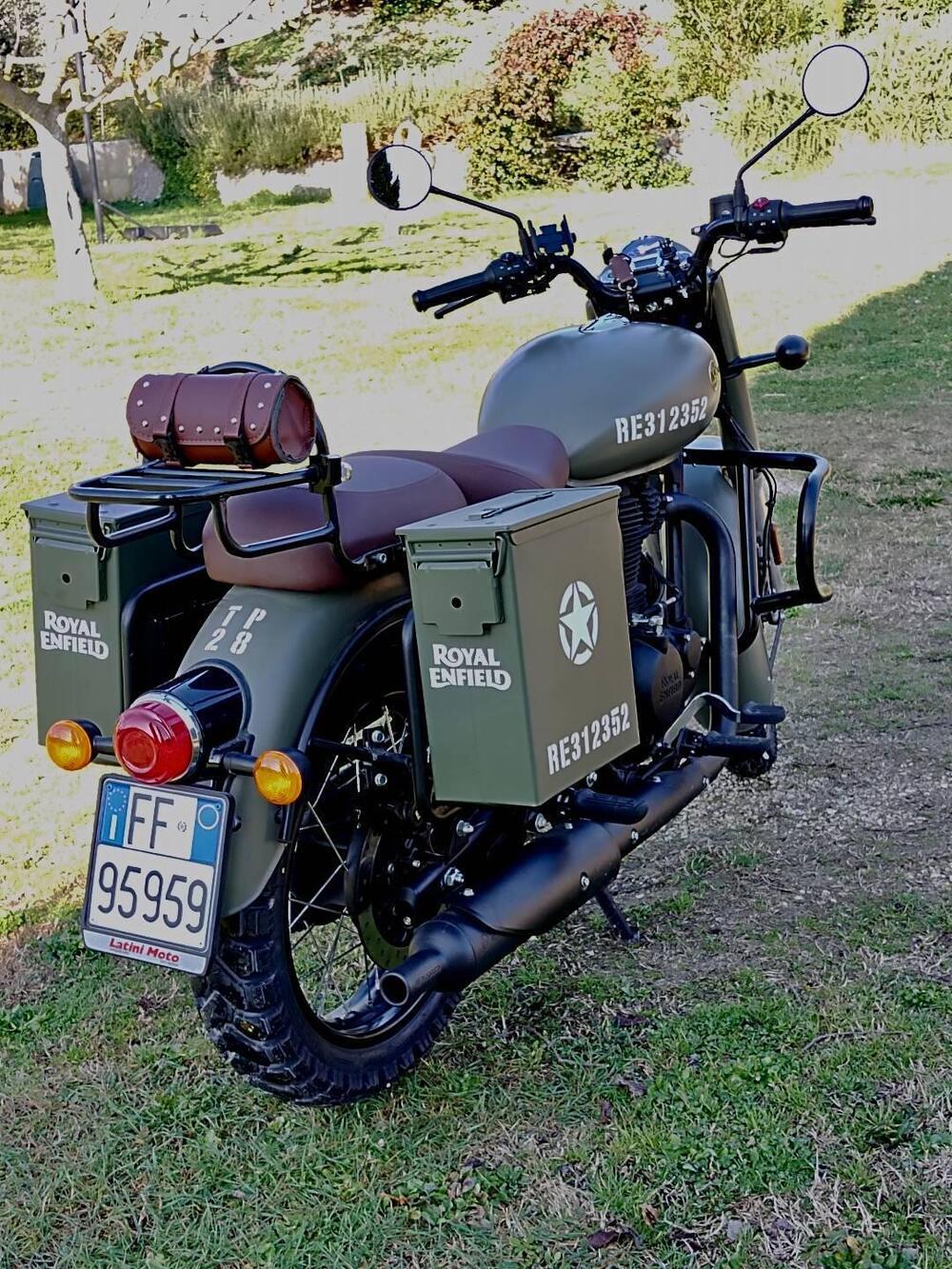 Royal Enfield Classic 350 (2021 - 26) (4)