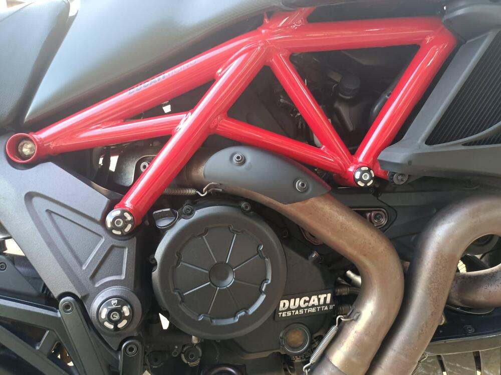 Ducati Diavel 1200 Carbon (2010 - 13) (7)