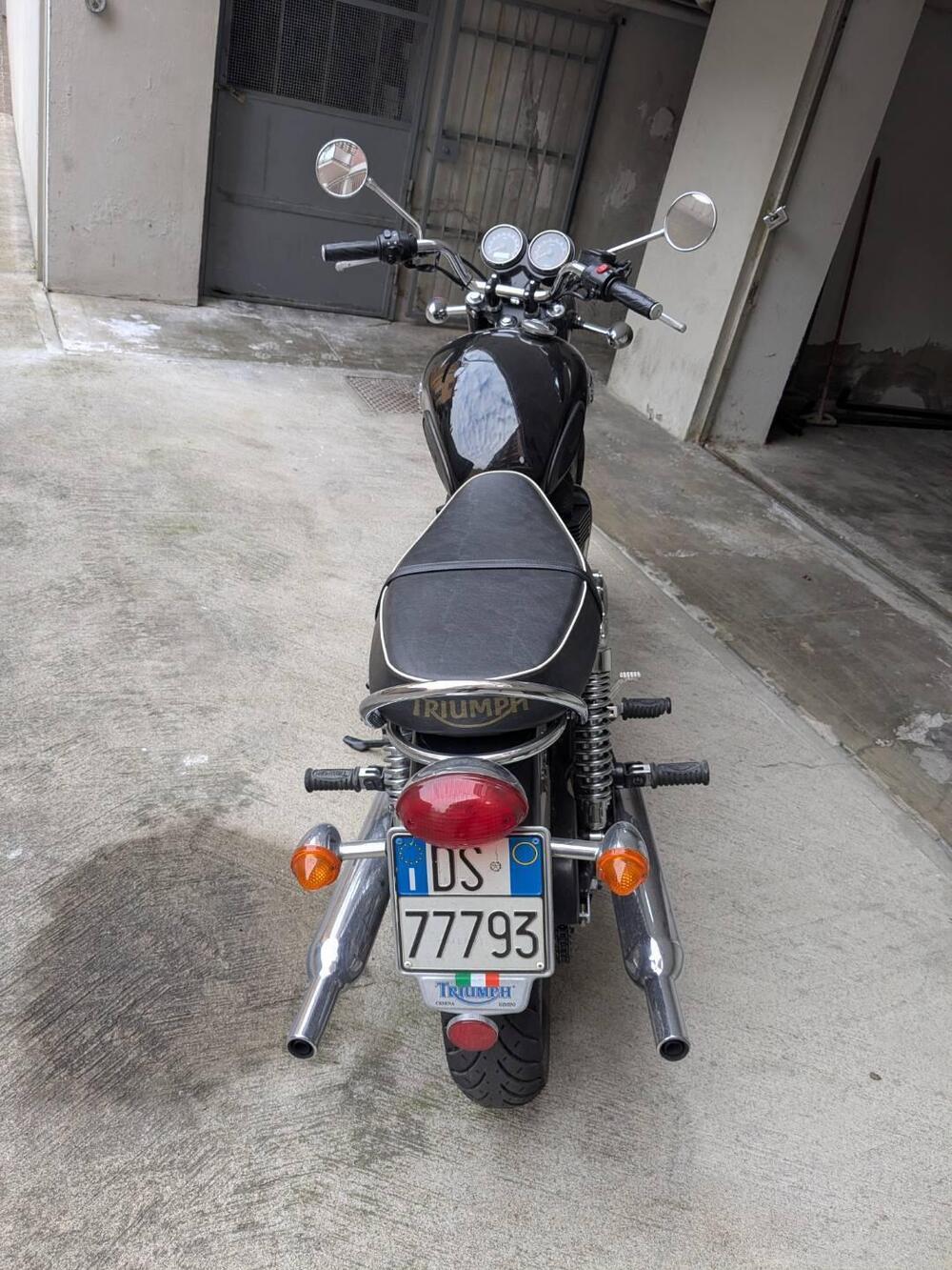 Triumph Bonneville T100 (2008 - 16) (2)