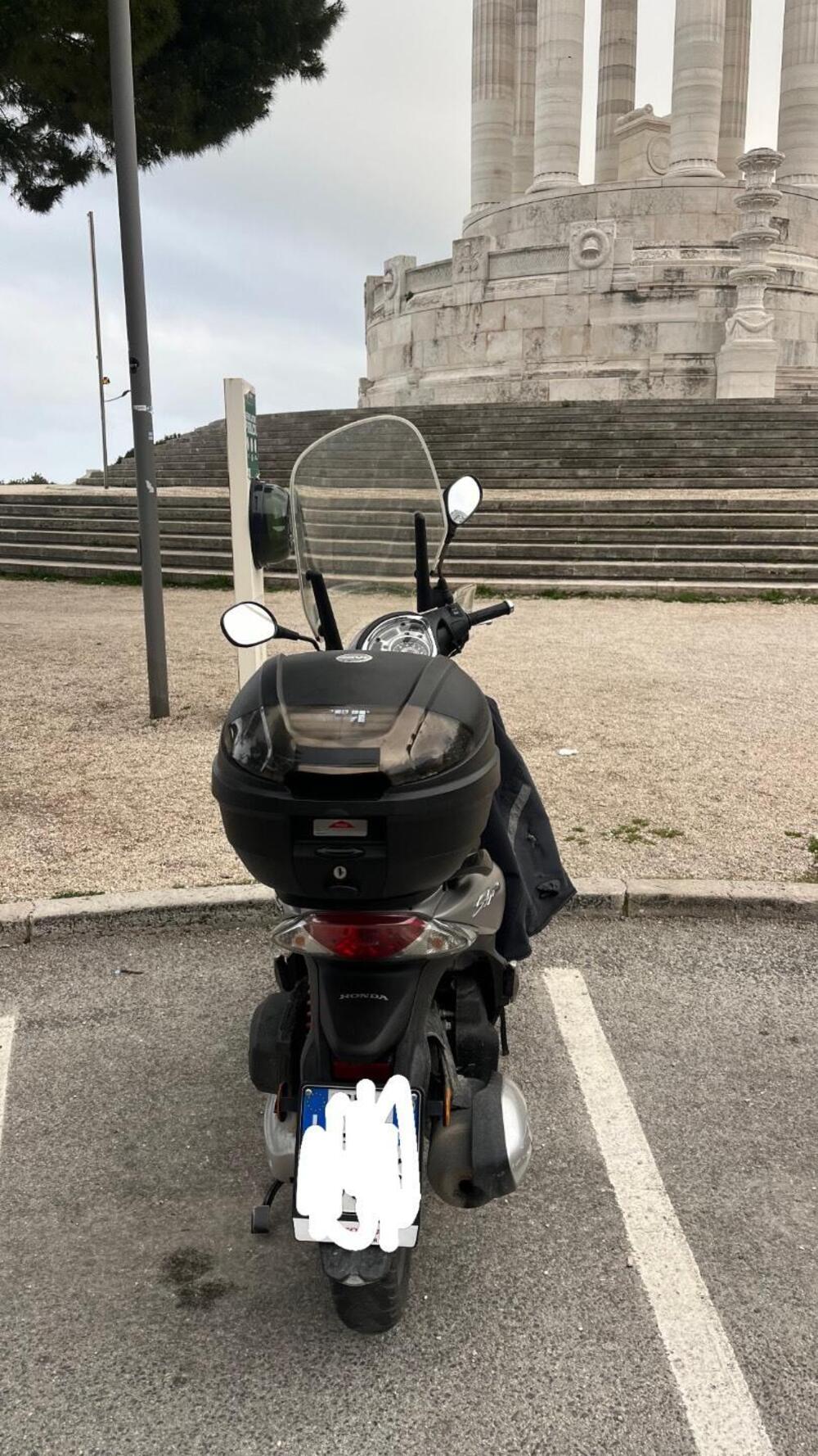 Honda SH 125 Mode (2017 - 20) (4)