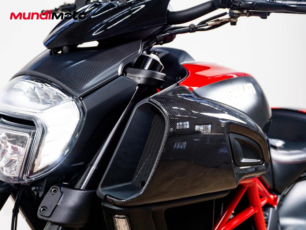 Ducati Diavel 1200 Carbon (2014 - 16) (12)