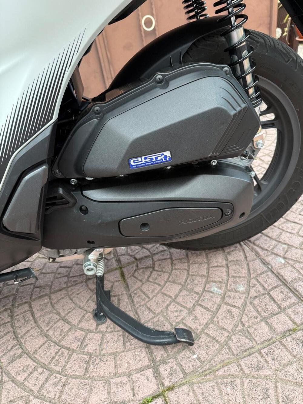 Honda SH 125i Sport (2024 - 25) (8)