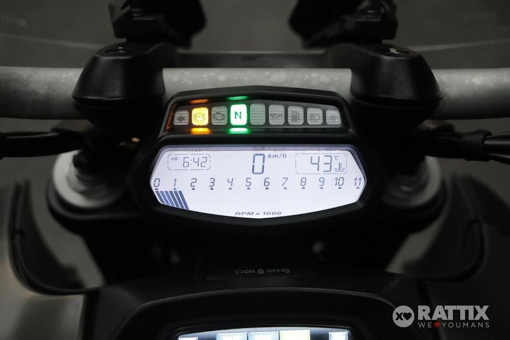 Ducati Diavel 1200 Carbon (2010 - 13) (15)