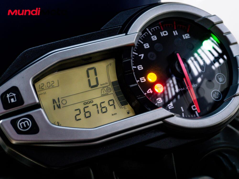 Triumph Tiger 800 XRx (2015 - 17) (12)