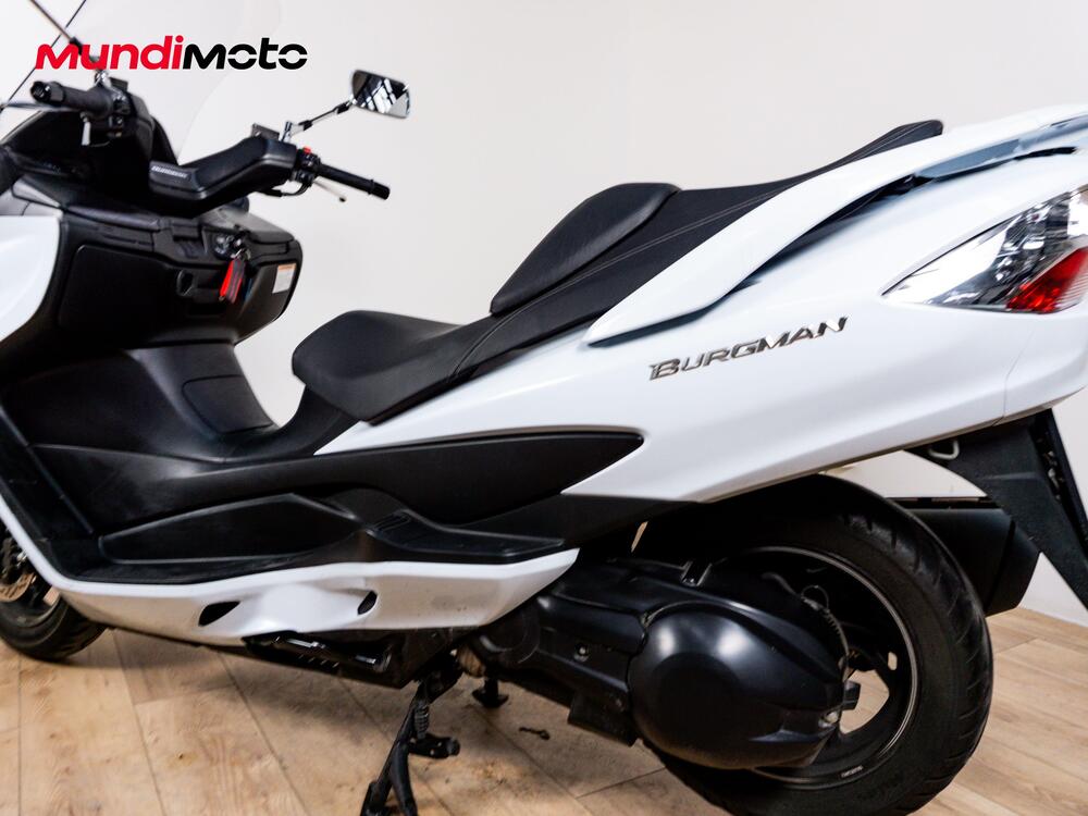 Suzuki Burgman 400 (2022 - 24) (10)