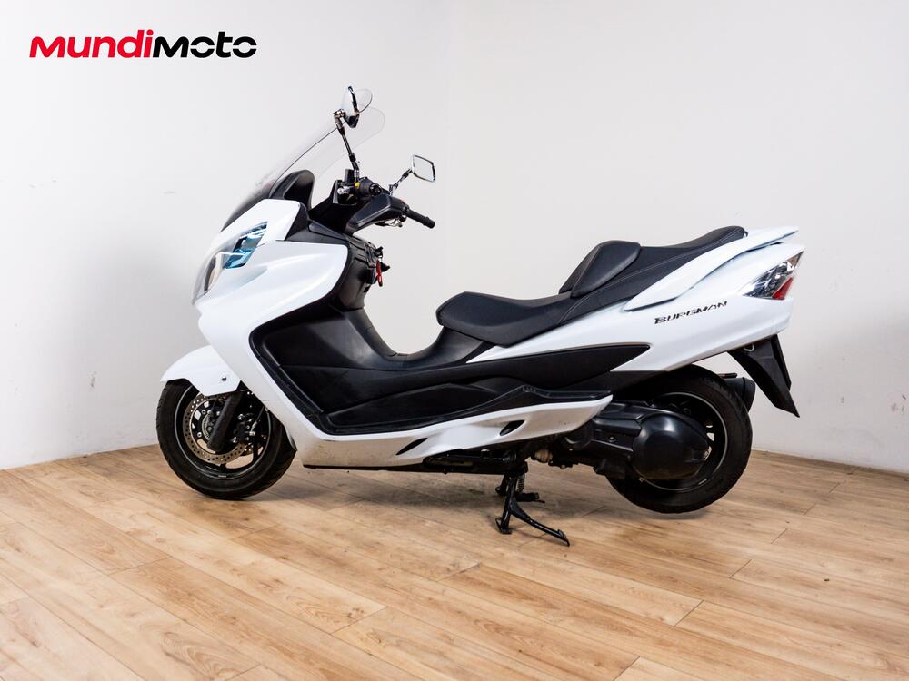 Suzuki Burgman 400 (2022 - 24) (6)