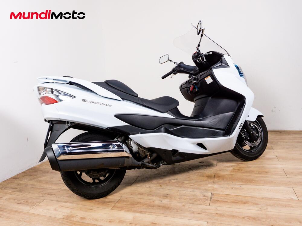 Suzuki Burgman 400 (2022 - 24) (3)