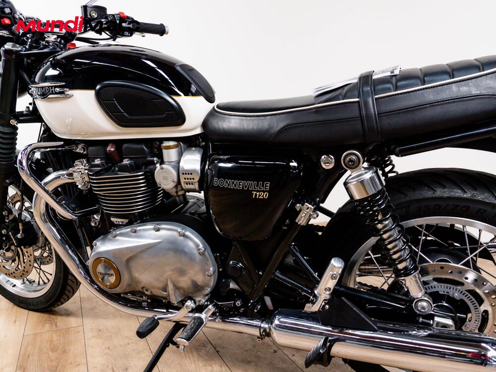 Triumph Bonneville T120 Ace (2019) (10)