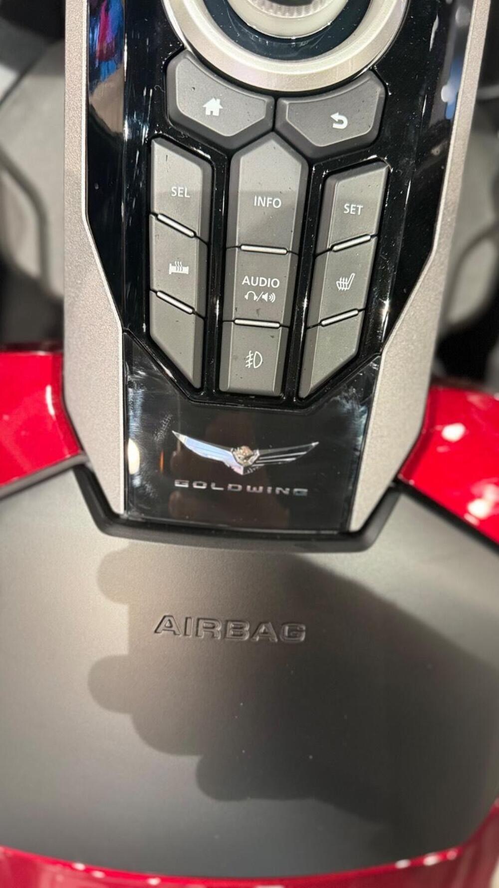 Honda GL 1800 Gold Wing Tour (2025 - 26) (6)