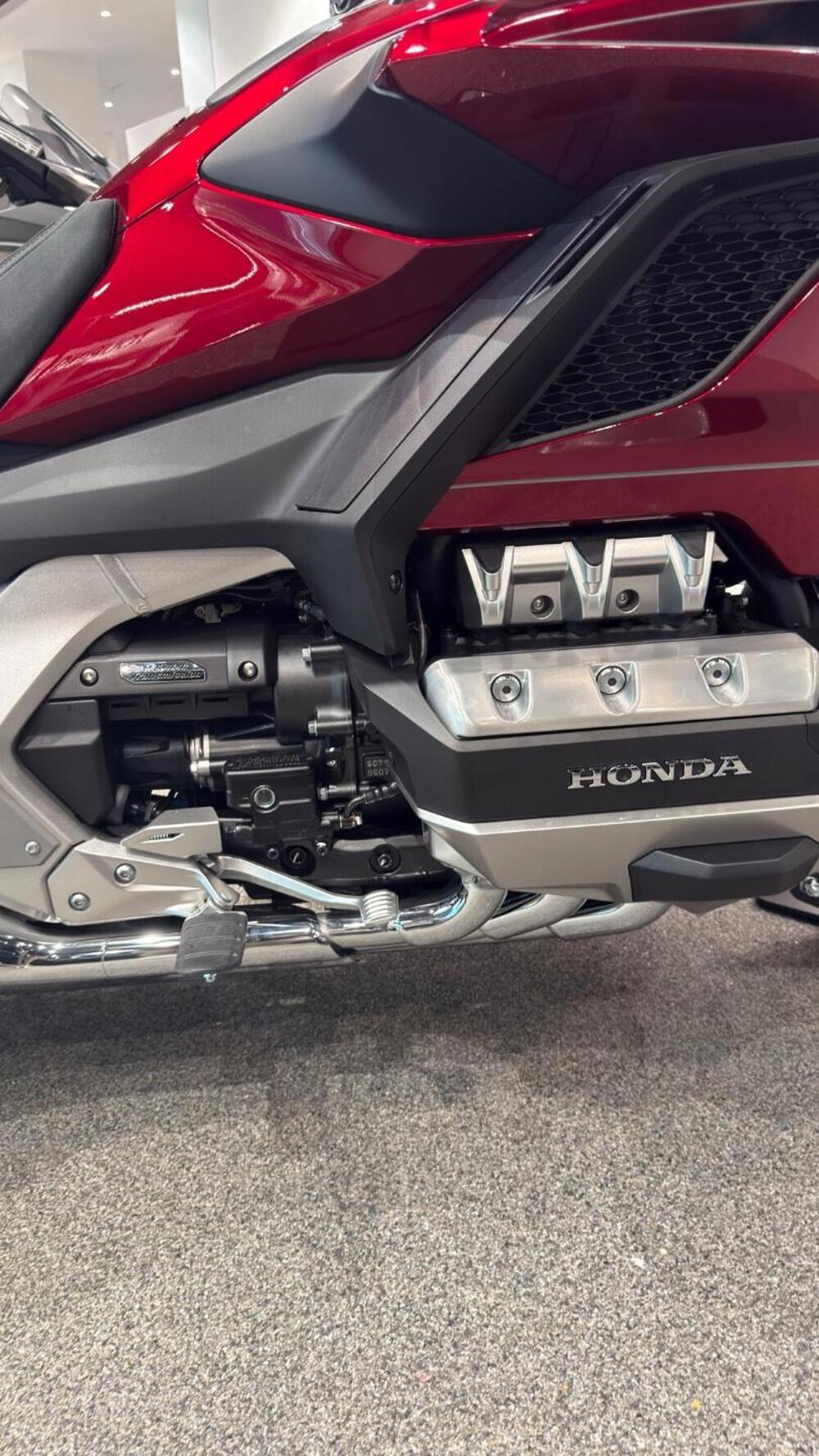 Honda GL 1800 Gold Wing Tour (2025 - 26) (7)