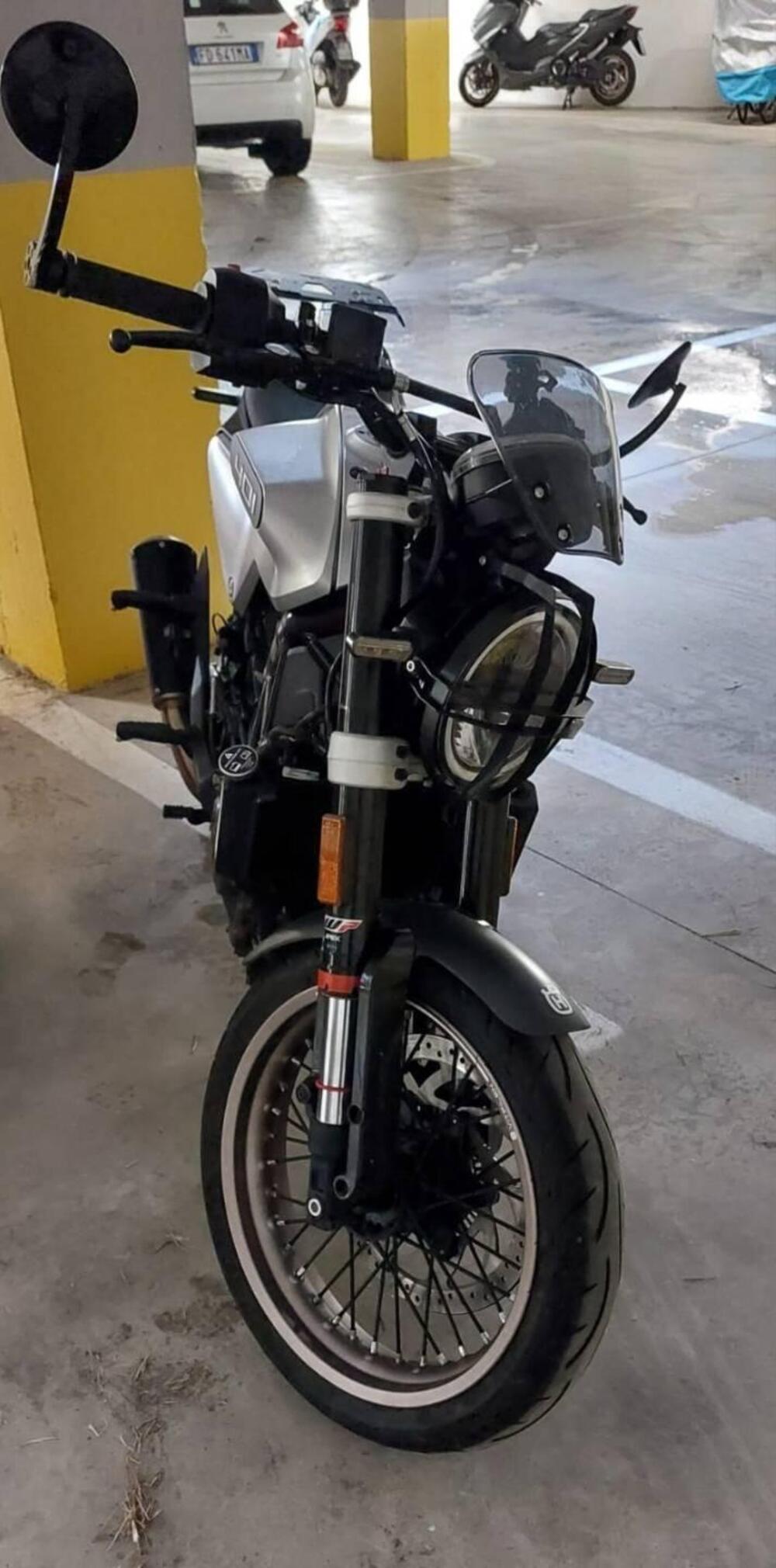 Husqvarna Vitpilen 401 (2021 - 23) (3)