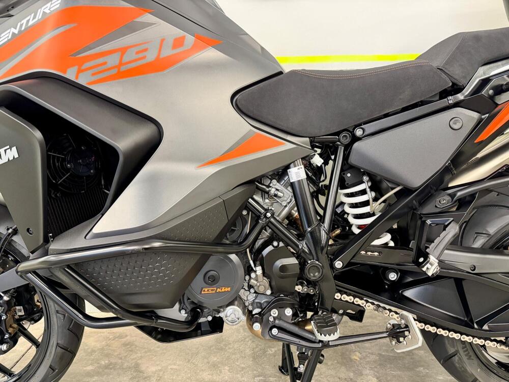 KTM 1290 Super Adventure S (2021) (14)