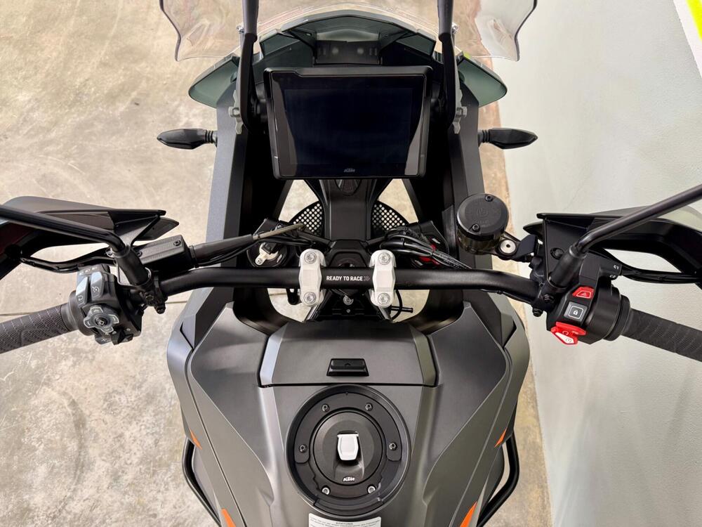 KTM 1290 Super Adventure S (2021) (16)