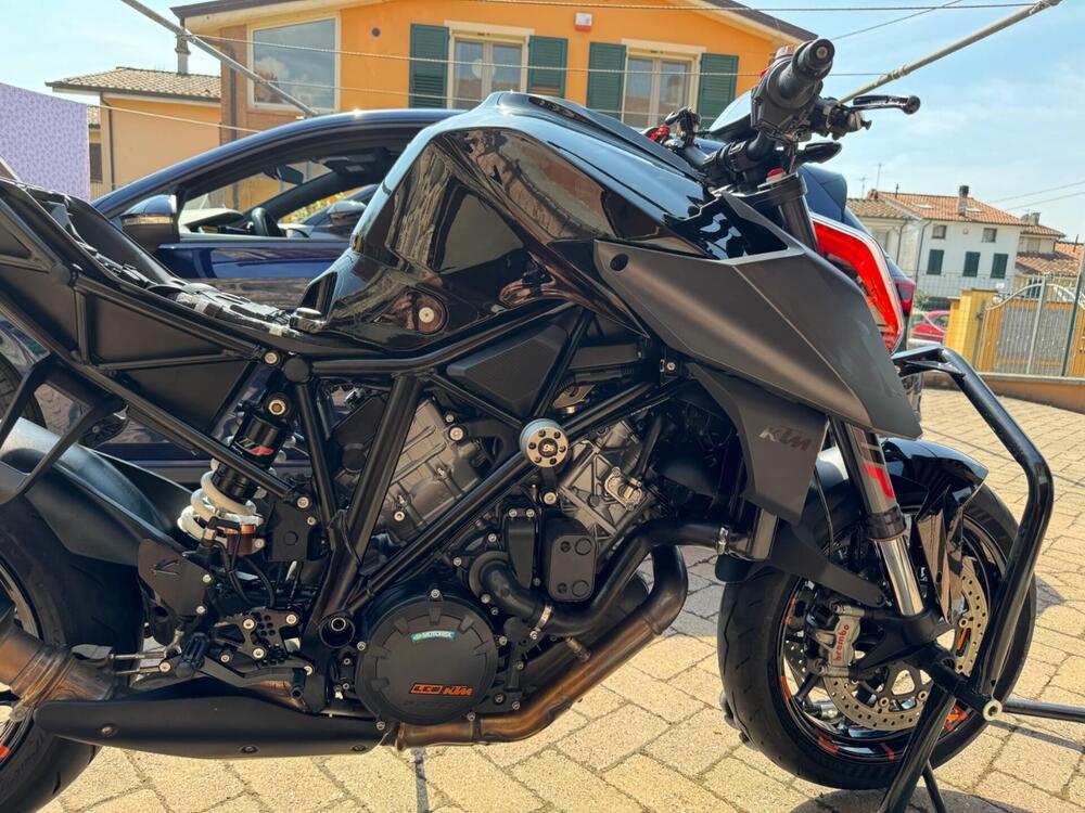 KTM 1290 Super Duke R ABS (2017 - 18) (3)