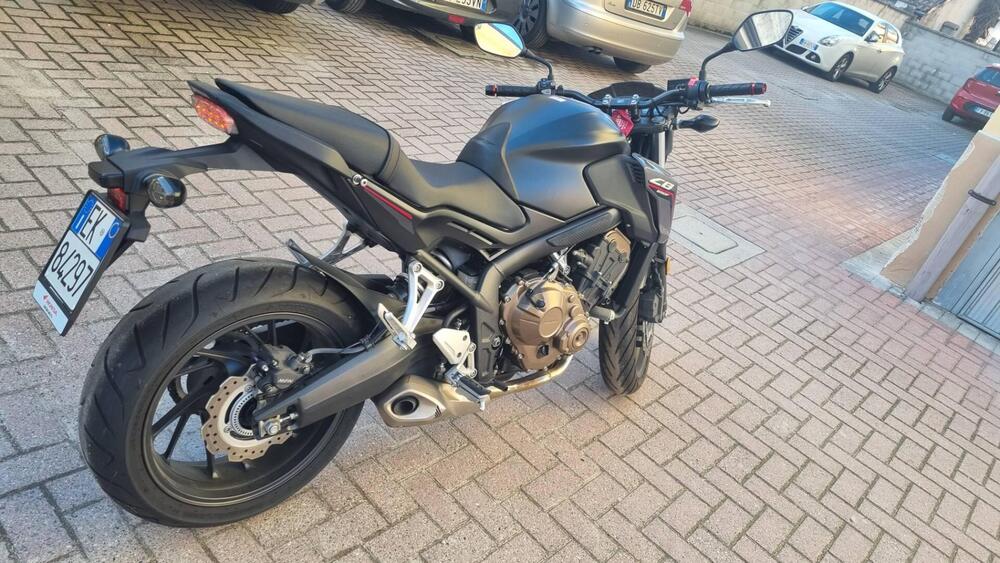 Honda CB 650 F (2017 - 18) (4)