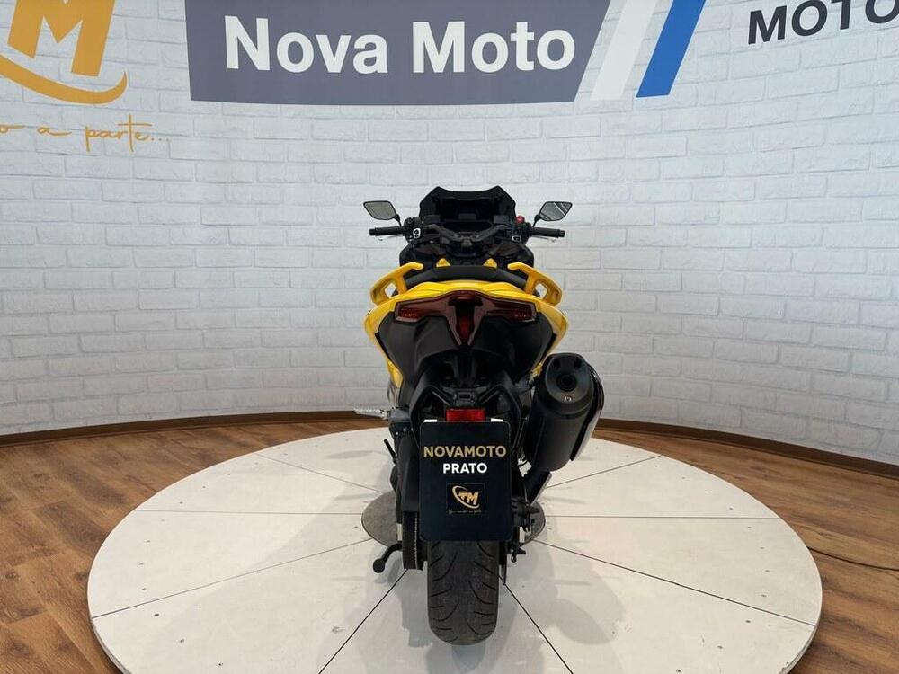 Yamaha T-Max 560 (2022 - 24) (9)