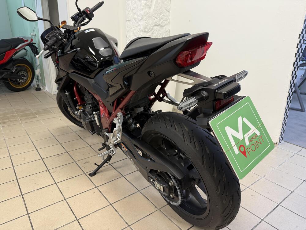 Honda CB 750 Hornet (2023 - 24) (4)