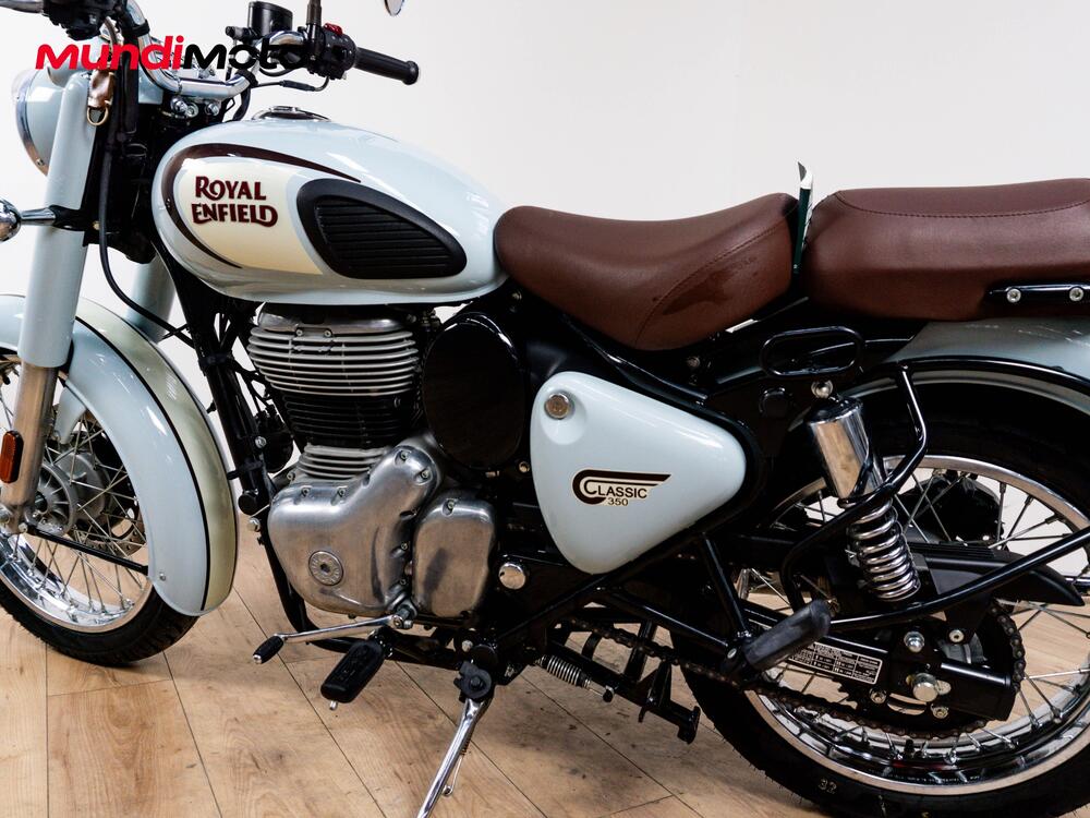 Royal Enfield Classic 350 (2021 - 26) (10)