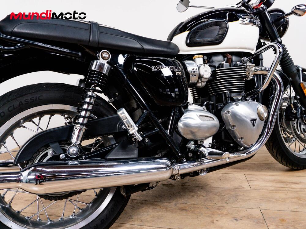 Triumph Bonneville T120 Ace (2019) (4)